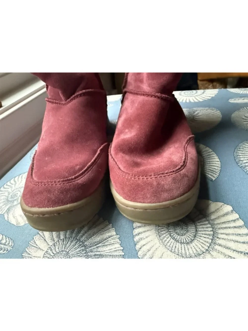 L L Beans Womens Boots Suede Winter Fleece Lined Pink Red Embroidered 7